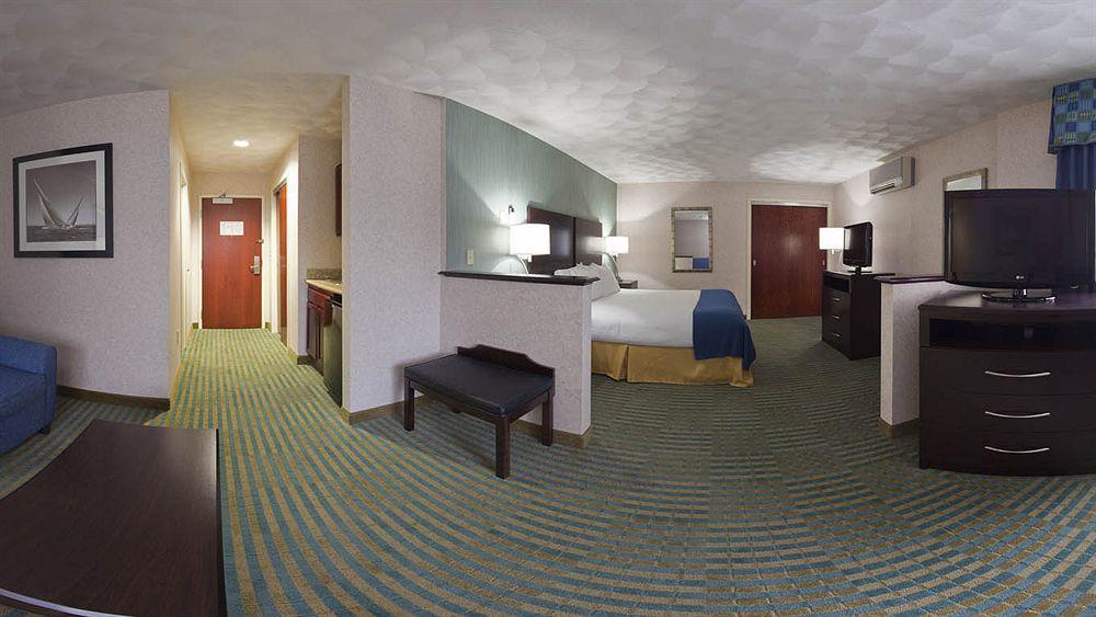 Holiday Inn Express & Suites Smithfield - Providence By Ihg Exterior foto