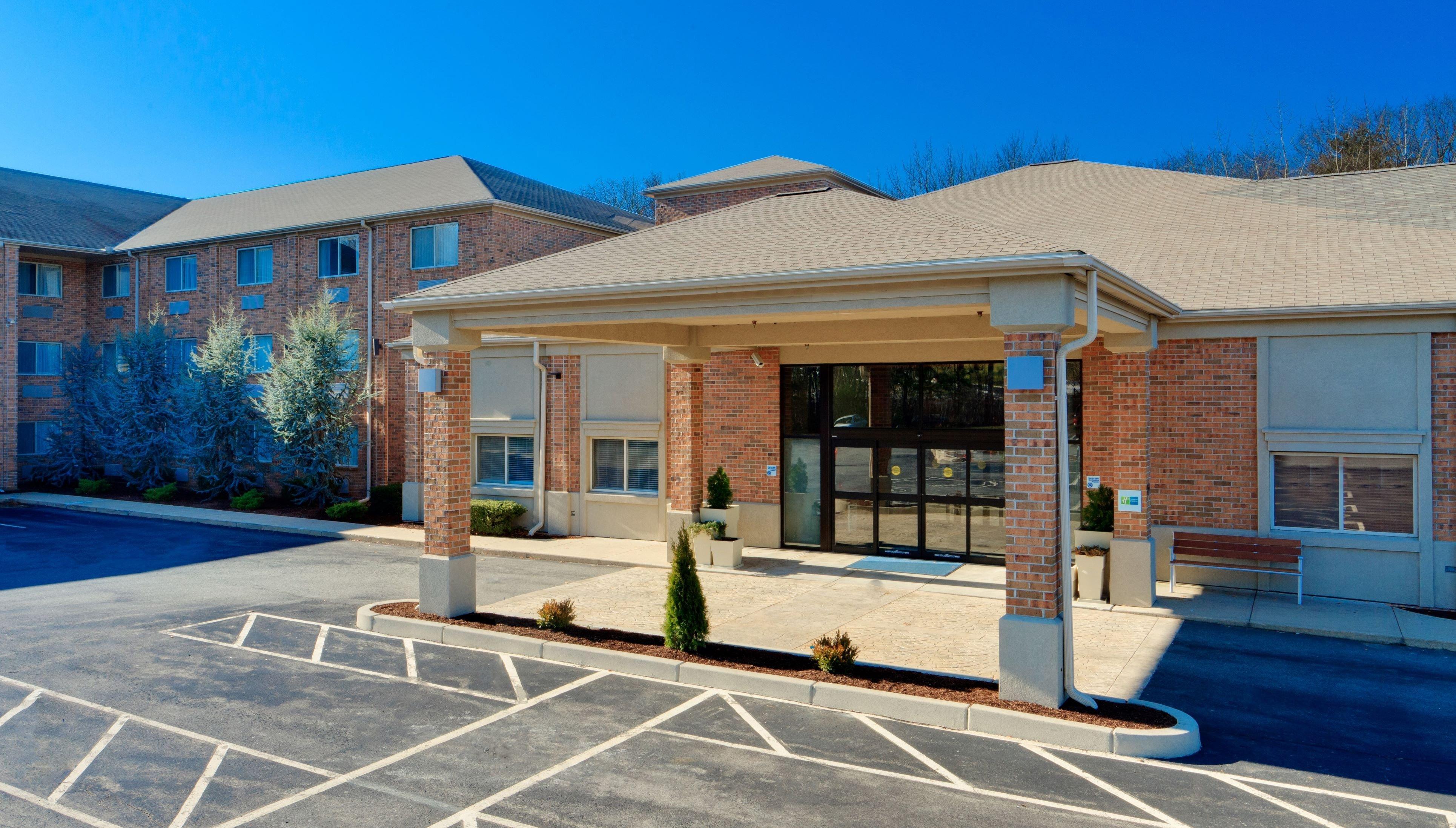 Holiday Inn Express & Suites Smithfield - Providence By Ihg Exterior foto